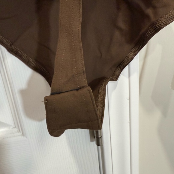 Colorfulkoala Women's Dreamlux V-Neck Seamless Bodysuit with built in Bra XL - Picture 10 of 12